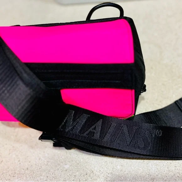 🔥REDUCED 🔥MAINS Colorful hip stylish Crossbody Bag 💰 Price Drop 🌺 - Picture 6 of 13